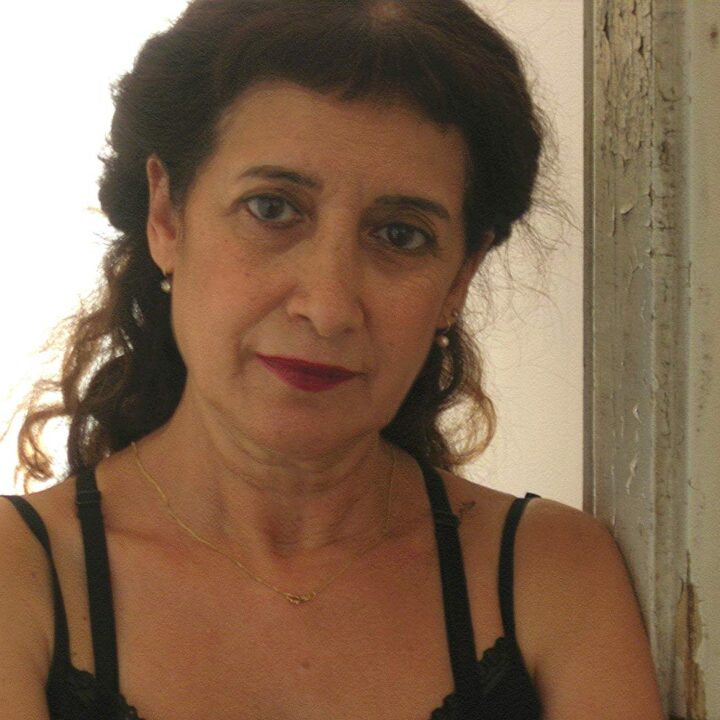 Dina Zvi-Riklis — Profile Picture